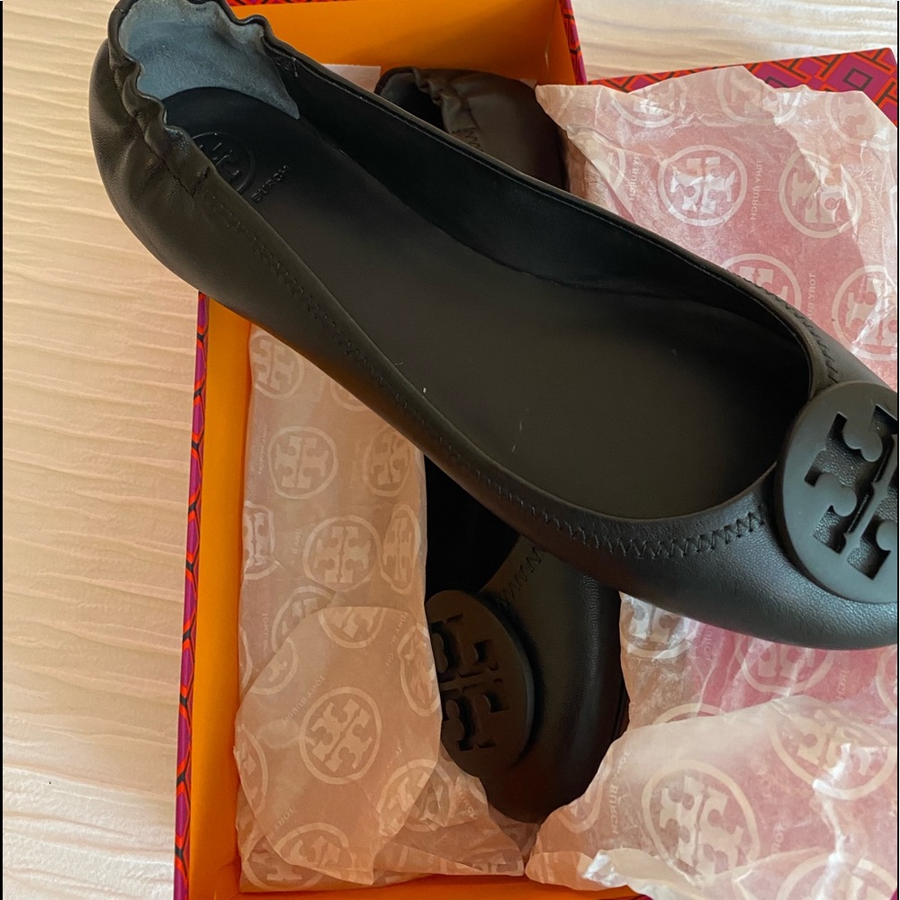 Tory Burch Black Nappa Leather Minnie Travel Ballet with Logo.  Size US 10.